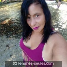Femme de 44 ans divorcée de Bayonne pour une rencontre hot