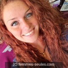 Femme rousse célibataire a Bayonne cherche un amant
