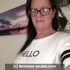 Seule et coquine a Niort