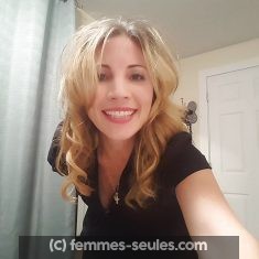 Karine, femme active Lyonnaise cherche homme pour sortir le samedi