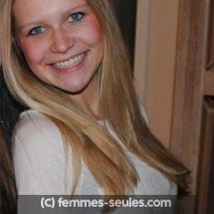 Candice de Limoges, a la recherche de tendresse avec un homme mur