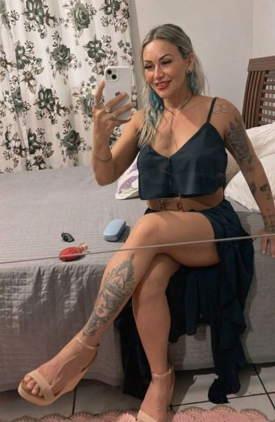 Femme disponible à Dole cherche sa moitié pour belle histoire