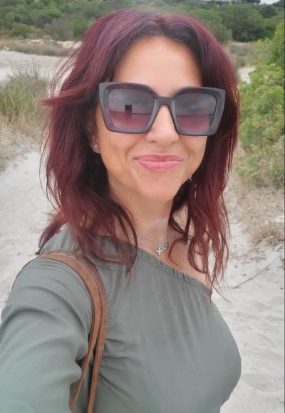 Femme célibataire à Reims cherche rencontre coquine gratuite