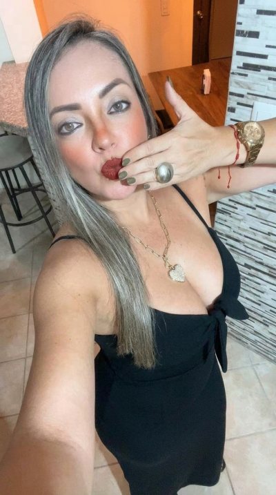 Femme du coin à Pau cherche rencontre authentique et discrète