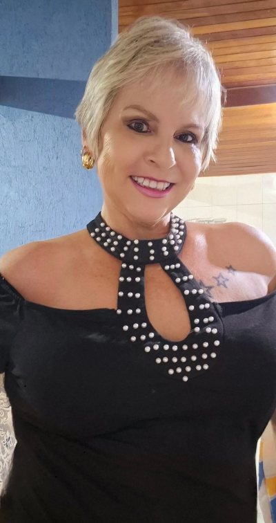Femme cherche homme sincère pour rencontre à Strasbourg