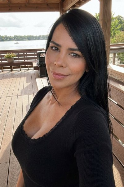 Femme libre cherche amant discret à Schiltigheim pour moments intimes