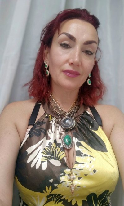 Je cherche un complice à Chartres — femme cougar cherche homme de suite