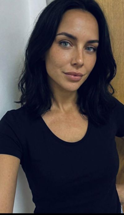 Femme célibataire libertine à Antibes cherche rencontre discrète