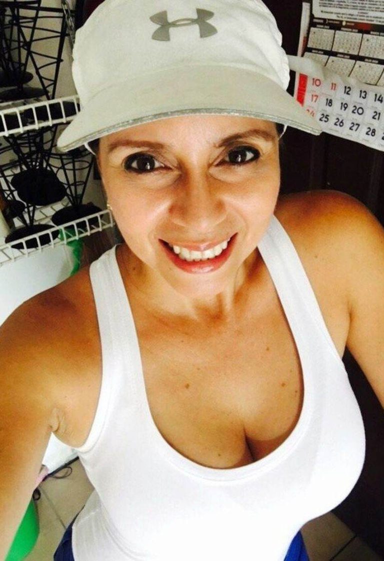 Infidèle à Mayenne, Myriam cherche une rencontre sexuelle femme assumée