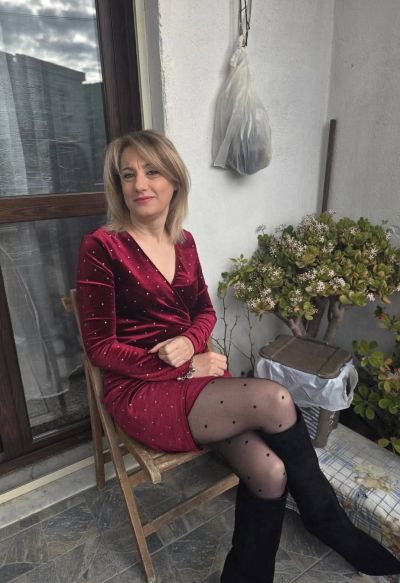 Femme du coin à Niort cherche rencontre sérieuse et complice