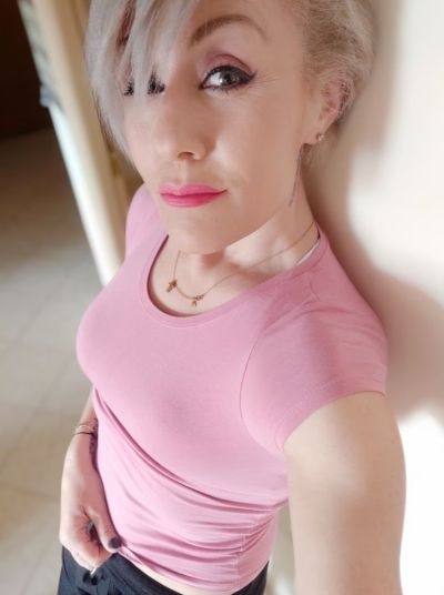 Femme mariée à Bourgoin-Jallieu cherche un homme pour ses envies sans tabou