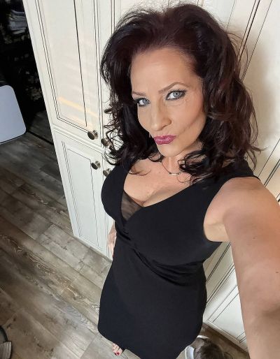 Femme célibataire à Troyes cherche plan cul sans prise de tête