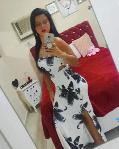 Femme disponible à Calvi – Sexe sans engagement discret avec un homme
