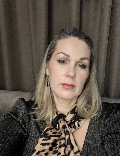 Ce soir à Sens, une femme espère tomber sur ton profil