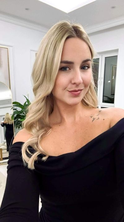 Une femme du coin à Quimper cherche sa moitié