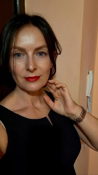 Femme disponible à Aix-en-Provence cherche rencontre sincère