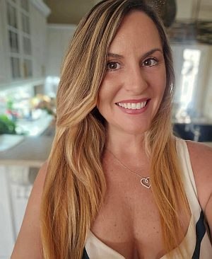 Mature de Sarcelles cherche un homme pour une discussion très caloureuse