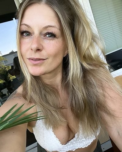 Femme chaude à Tarbes cherche rencontres sincères et passionnées