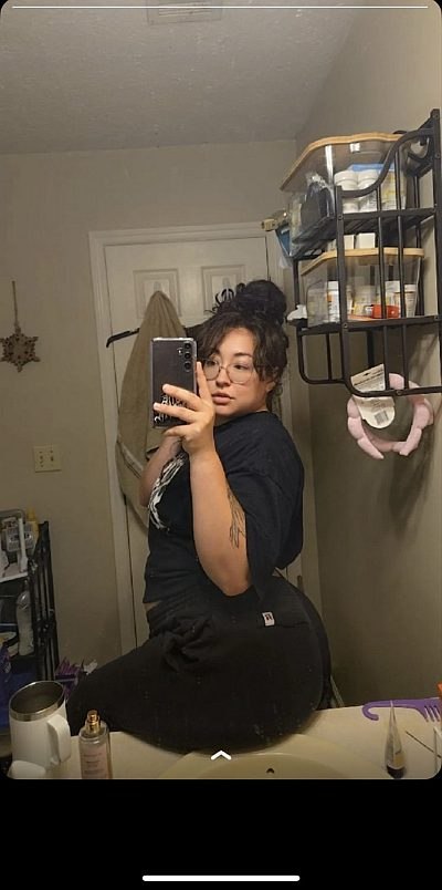 Femme célibataire à Agen cherche aventure d&rsquo;un soir authentique