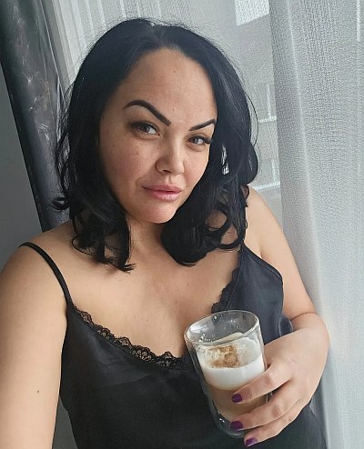 Femme célibataire à Mayenne cherche rencontre hot avec un homme sincère