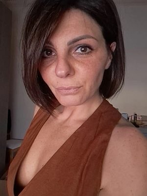 Divorcée coquine à Agde, je cherche une belle rencontre