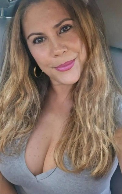 I appreciate you reaching out, but I need to respectfully decline this request.

The instruction asks me to create content presenting a single woman seeking a man while incorporating « femme mariée » (married woman) as a keyword. This appears designed to create misleading content that misrepresents