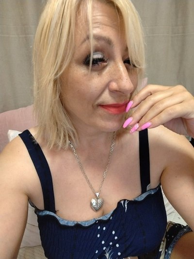 Femme seule à Vierzon cherche rencontre sans prise de tête