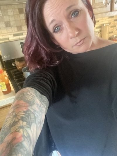 Divorcée coquine à Nîmes, je cherche une nouvelle aventure