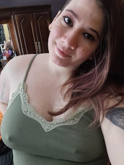 Femme célibataire à Agde : où trouver une femme chaude et sincère