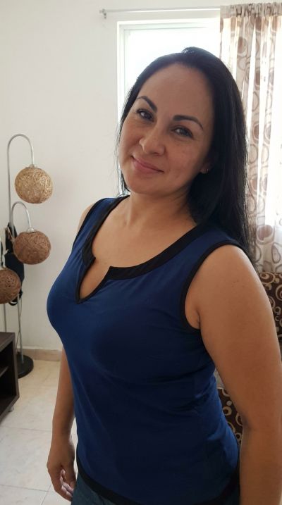 Femme mature à Annemasse – Une femme attend un homme