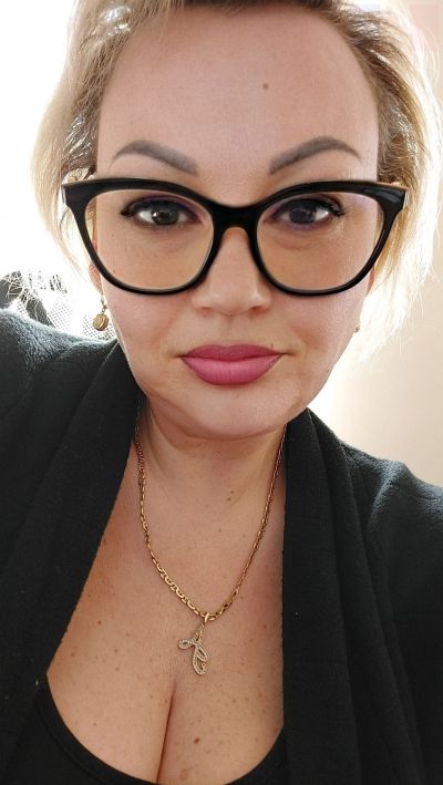 Femme sérieuse à Ajaccio cherche rencontre discrète et authentique