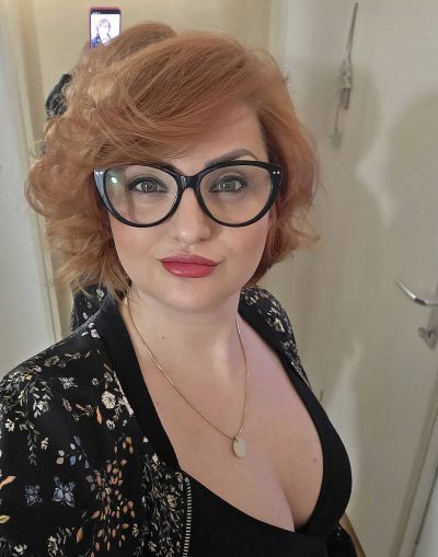 Femme du coin à Aix cherche sa belle rencontre