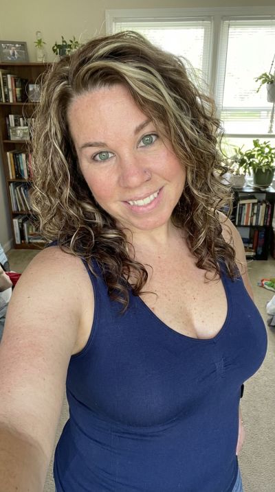 Femme mariée à Dole cherche aventure discrète