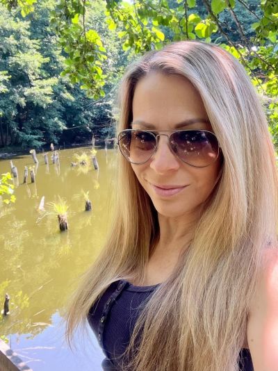 Femme célibataire cherche rencontre coquine à Saint-Brieuc