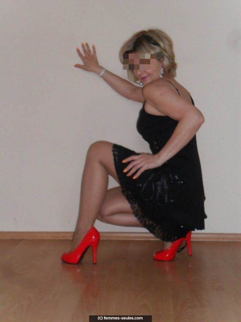 femme en couple castres